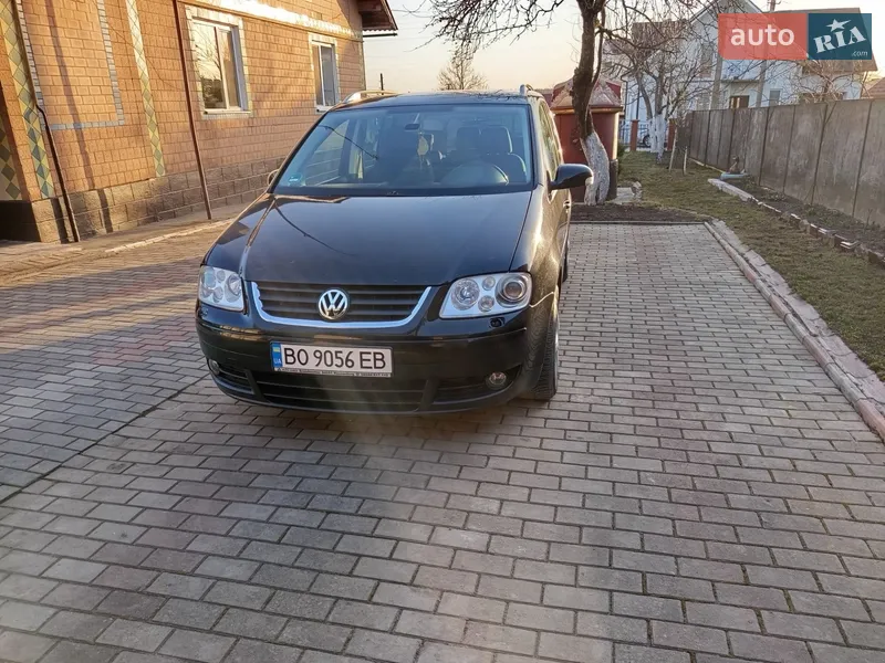 Volkswagen Touran