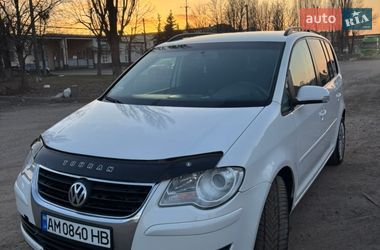 Минивэн Volkswagen Touran 2008 в Киеве