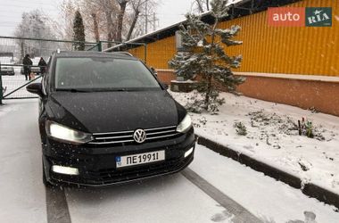 Микровэн Volkswagen Touran 2016 в Киеве