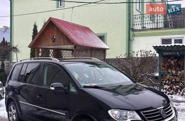 Минивэн Volkswagen Touran 2008 в Виньковцах