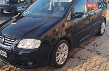 Минивэн Volkswagen Touran 2006 в Самборе