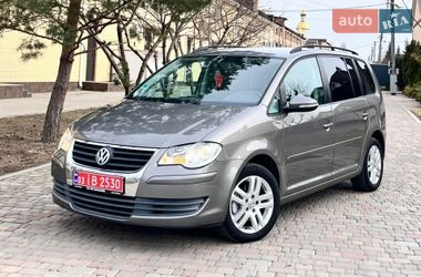 Минивэн Volkswagen Touran 2010 в Белой Церкви