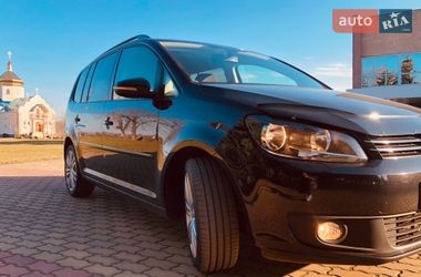 Минивэн Volkswagen Touran 2015 в Киеве
