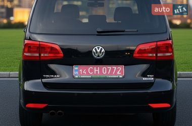 Мінівен Volkswagen Touran 2015 в Рожнятові