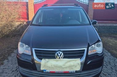 Мінівен Volkswagen Touran 2009 в Рокитному