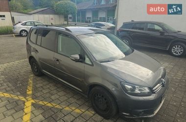 Минивэн Volkswagen Touran 2014 в Киеве