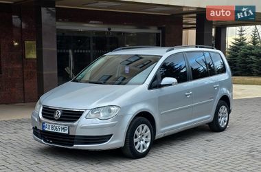 Минивэн Volkswagen Touran 2007 в Харькове
