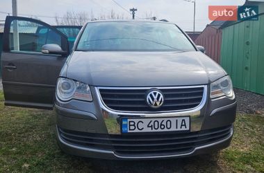 Мінівен Volkswagen Touran 2007 в Дрогобичі