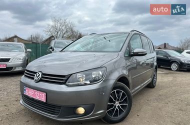 Мінівен Volkswagen Touran 2010 в Луцьку