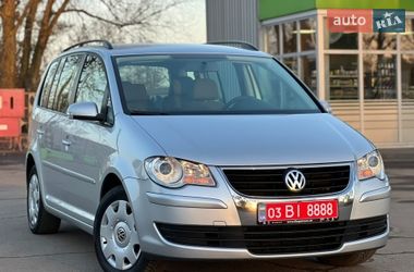 Минивэн Volkswagen Touran 2009 в Лубнах
