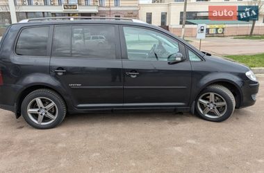 Минивэн Volkswagen Touran 2008 в Житомире