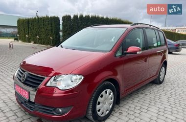 Минивэн Volkswagen Touran 2008 в Дунаевцах