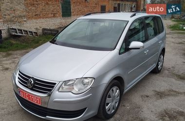 Мінівен Volkswagen Touran 2008 в Луцьку