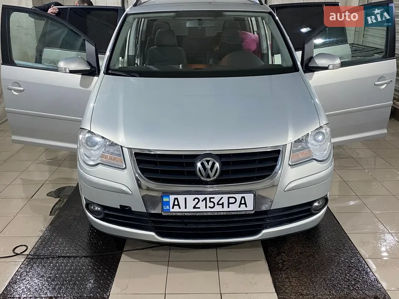 Volkswagen Touran 2009