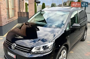 Минивэн Volkswagen Touran 2014 в Луцке