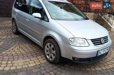 Минивэн Volkswagen Touran 2006 в Луцке