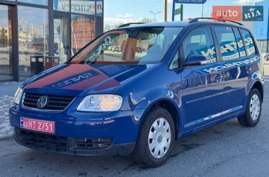 Минивэн Volkswagen Touran 2007 в Киеве