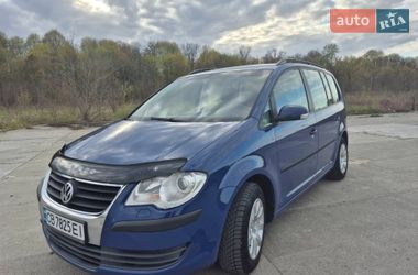 Минивэн Volkswagen Touran 2007 в Нежине