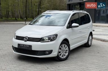 Мінівен Volkswagen Touran 2015 в Тернополі