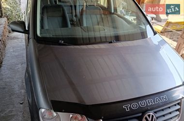 Минивэн Volkswagen Touran 2006 в Бершади