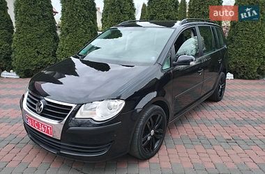 Минивэн Volkswagen Touran 2008 в Ровно