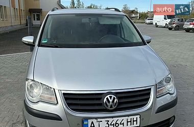 Мінівен Volkswagen Touran 2009 в Тисмениці