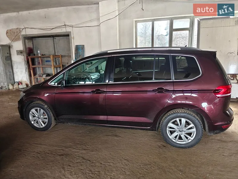 Volkswagen Touran 2019 VIN WVGZZZ1TZLW010962 фото оголошення 3 з 52