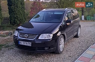 Минивэн Volkswagen Touran 2006 в Самборе