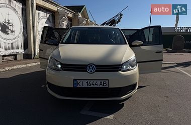 Мінівен Volkswagen Touran 2015 в Черкасах