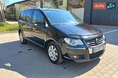 Мінівен Volkswagen Touran 2008 в Одесі