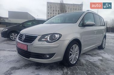 Мінівен Volkswagen Touran 2010 в Черкасах