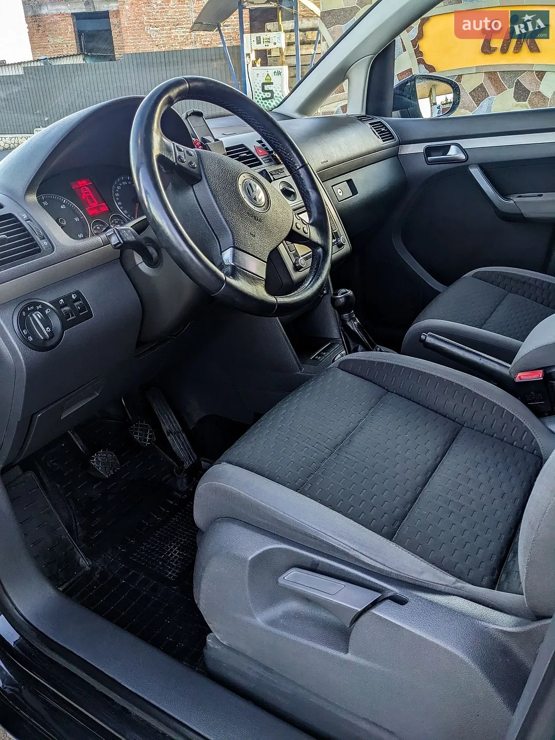 2010 Volkswagen Touran - мініатюра 17