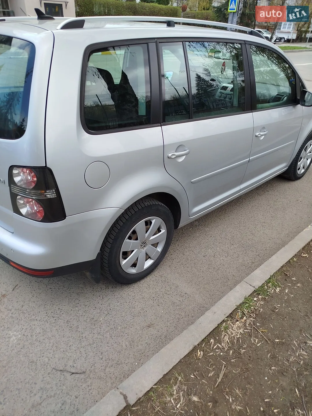 2010 Volkswagen Touran - мініатюра 5