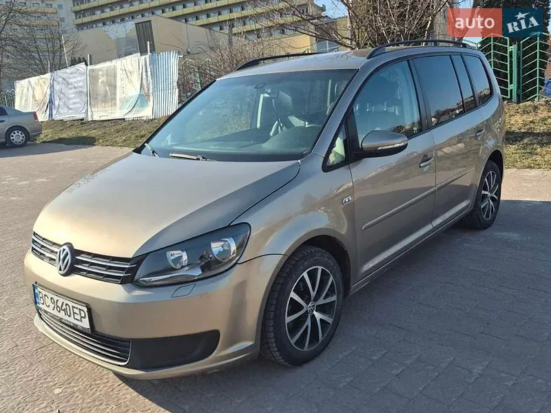 Volkswagen Touran 2012