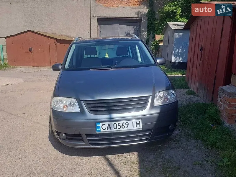 Volkswagen Touran
