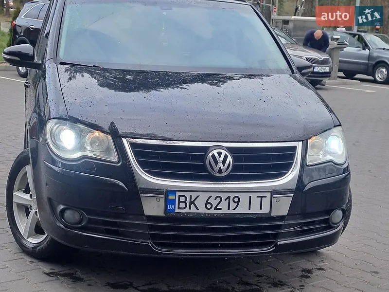 Volkswagen Touran