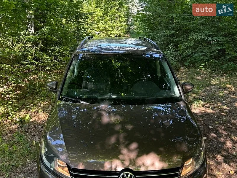 Volkswagen Touran 2014