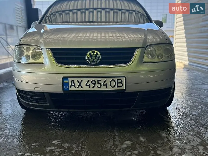 Volkswagen Touran