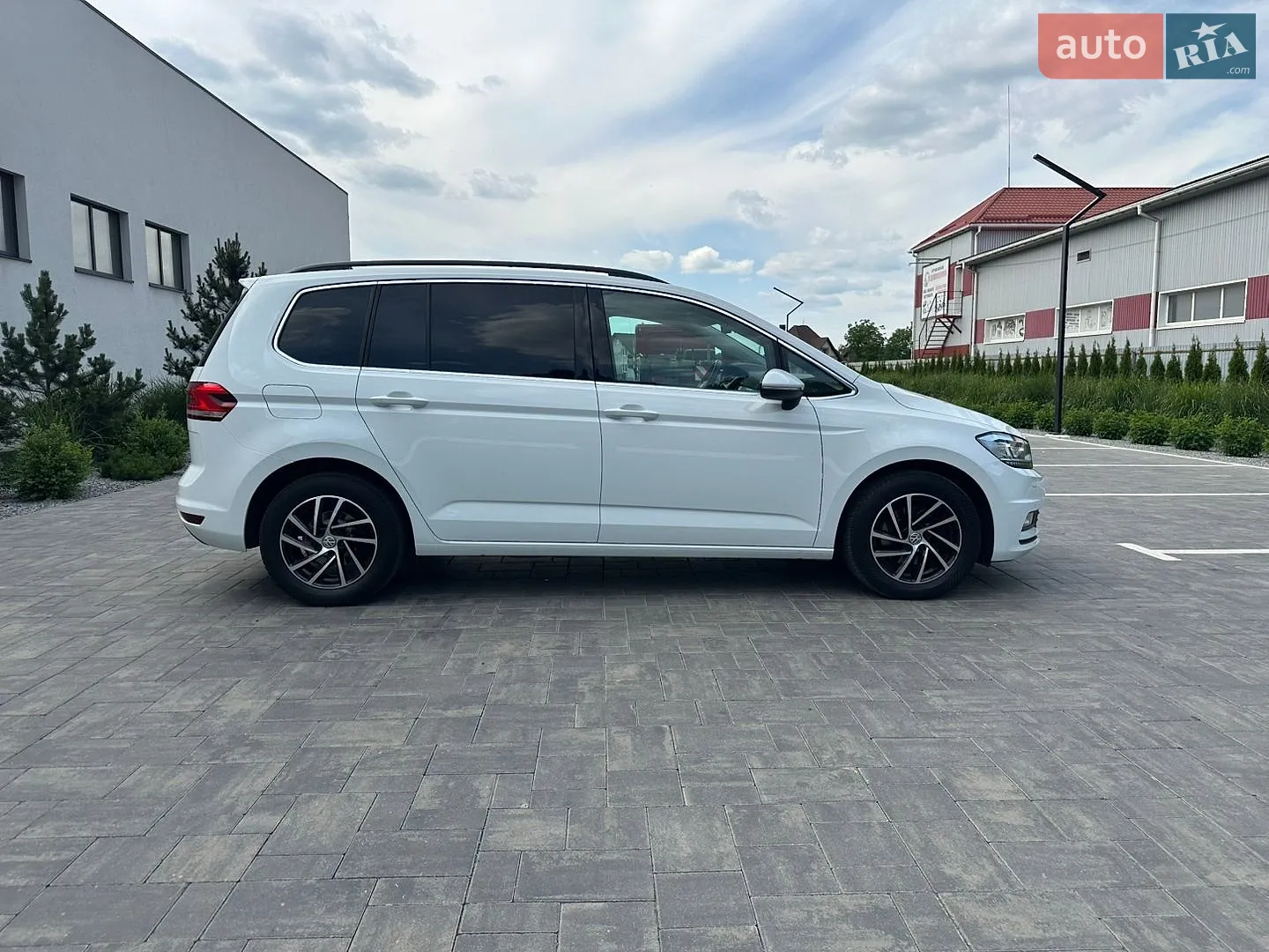2022 Volkswagen Touran - мініатюра 15