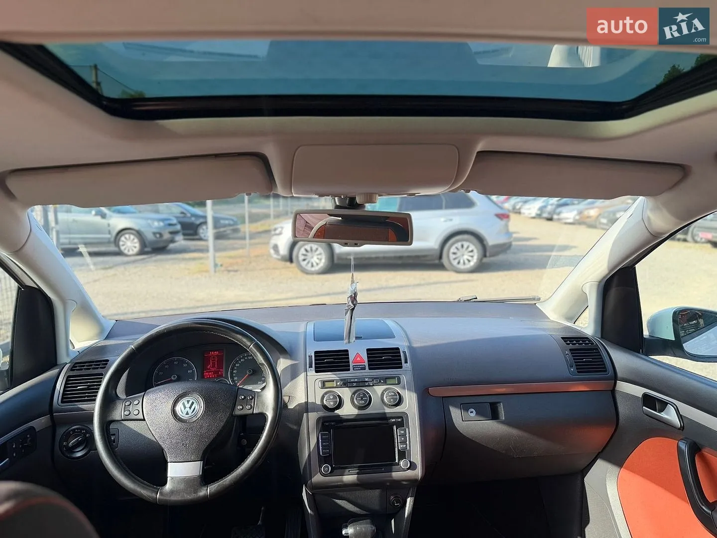 2010 Volkswagen Touran - мініатюра 63