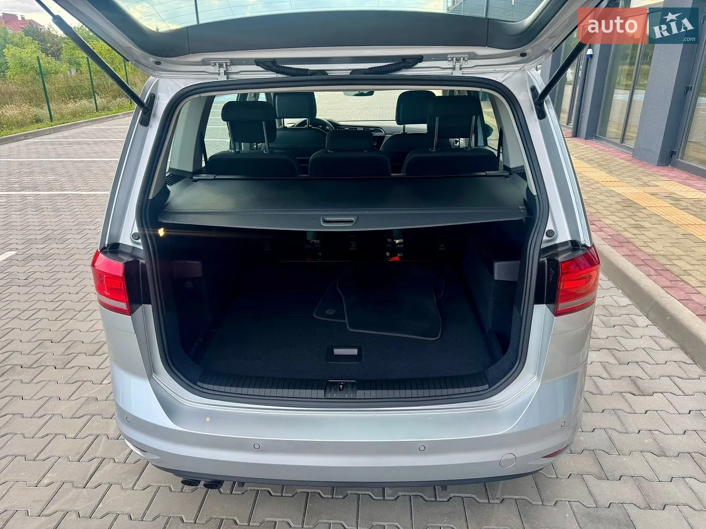 2022 Volkswagen Touran - мініатюра 16