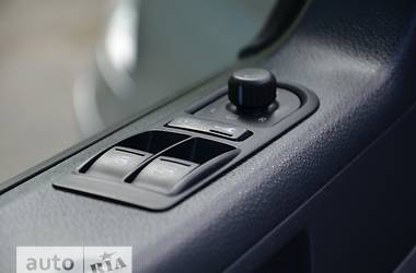 Минивэн Volkswagen Transporter 2006 в 