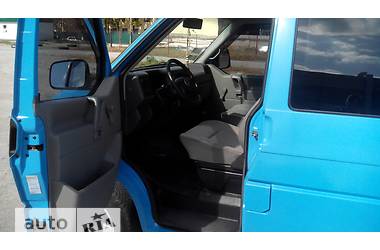 Минивэн Volkswagen Transporter 2002 в 
