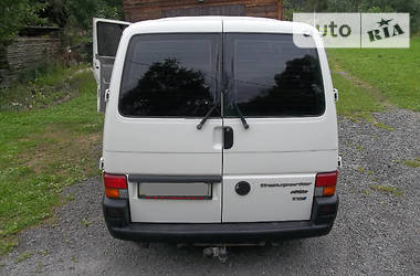 Минивэн Volkswagen Transporter 2000 в Сколе