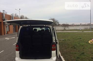 Минивэн Volkswagen Transporter 2004 в 