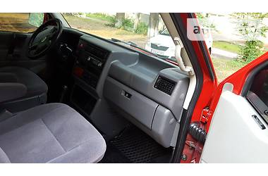 Минивэн Volkswagen Transporter 2002 в Чернигове