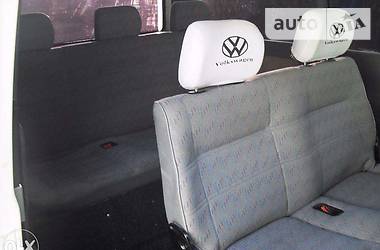 Вантажопасажирський фургон Volkswagen Transporter 2001 в Енергодарі