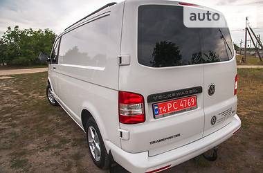 Грузопассажирский фургон Volkswagen Transporter 2014 в Бердичеве