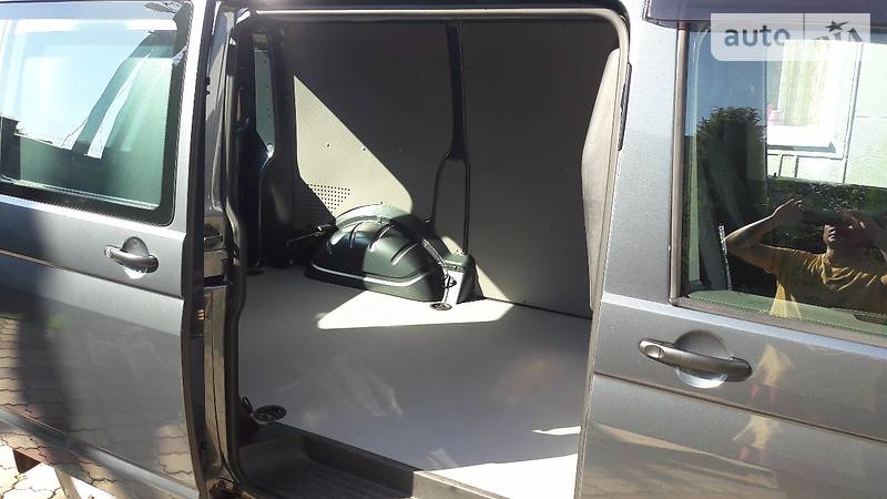 Мінівен Volkswagen Transporter 2008 в Охтирці