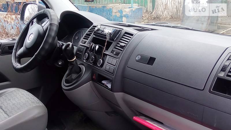 Вантажопасажирський фургон Volkswagen Transporter 2012 в Сєверодонецьку